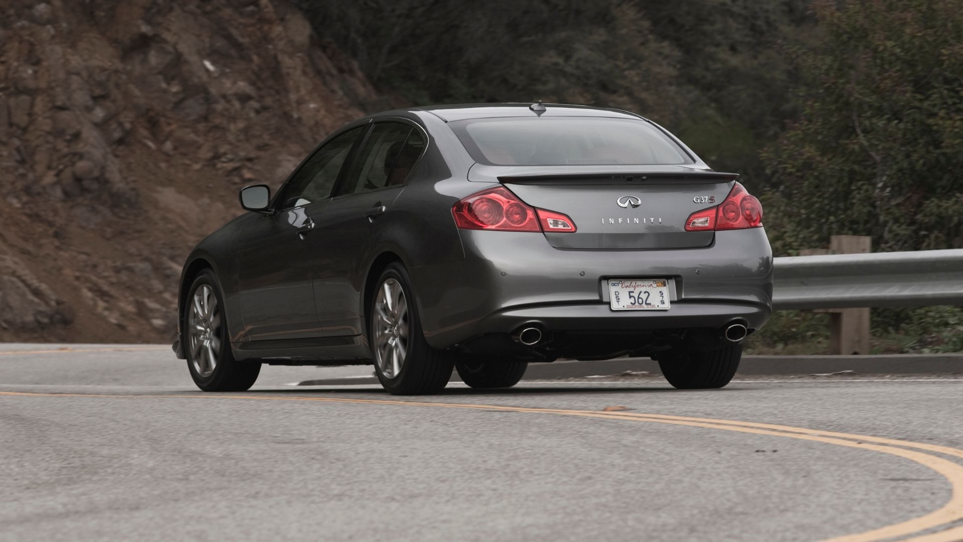 2010 Infiniti G37 Sedan Pricing, Photos & Specs