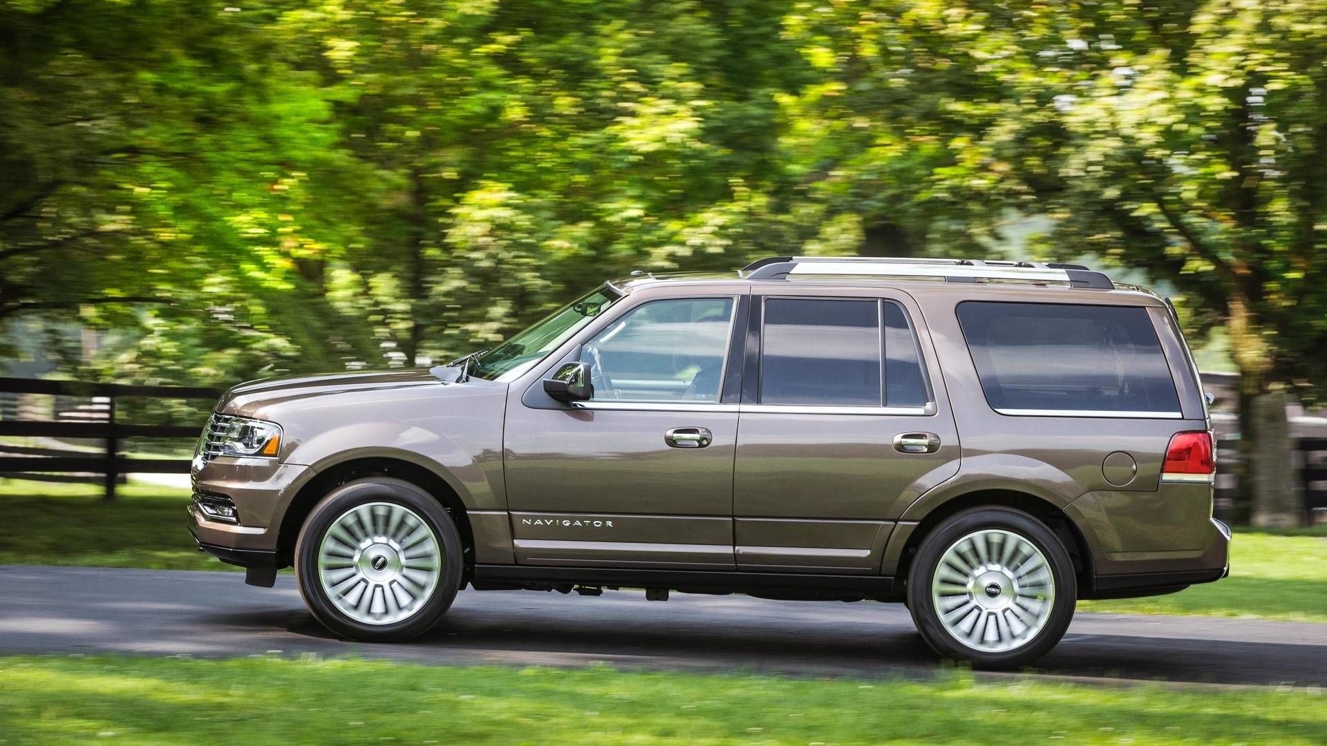 Lincoln Navigator Generations: All Model Years | CarBuzz