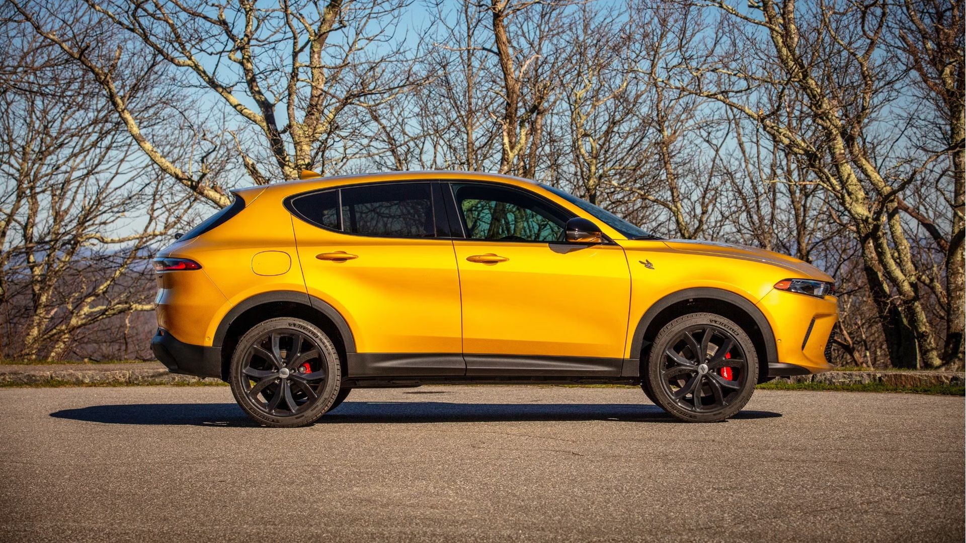 10 Of The Coolest Paint Colors Available On Everyday Cars