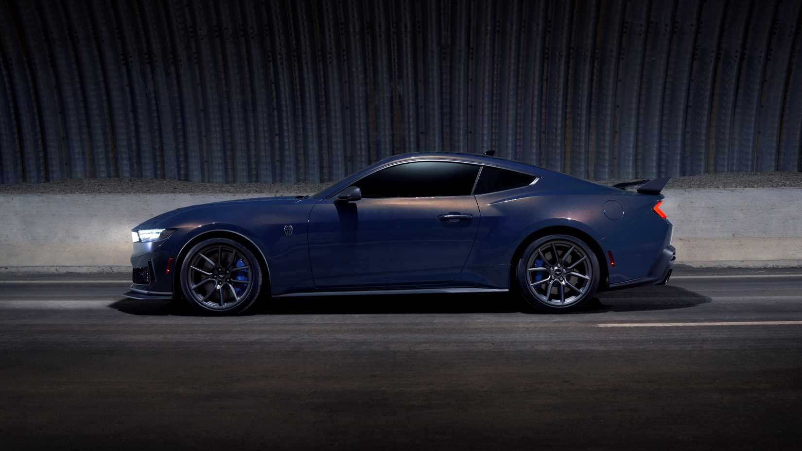 Standrd Normal Function Ford Mustang Dark Horse: Which Trim Is Best