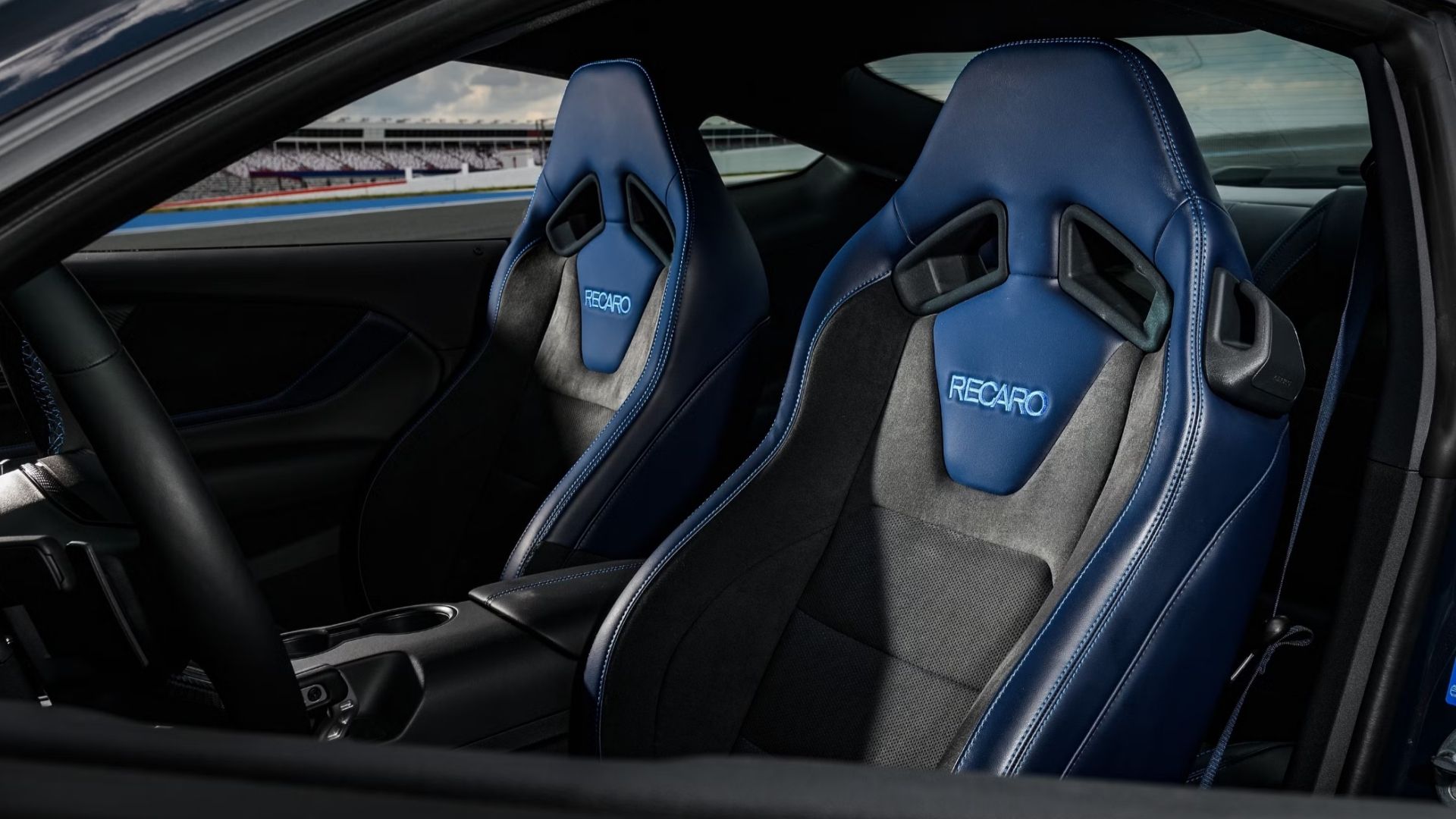 2024 Ford Mustang Dark Horse