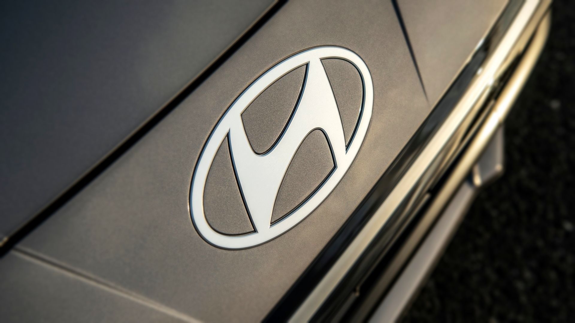 Hyundai Wants To Use Ford's Biggest Rival To Conquer The F-150