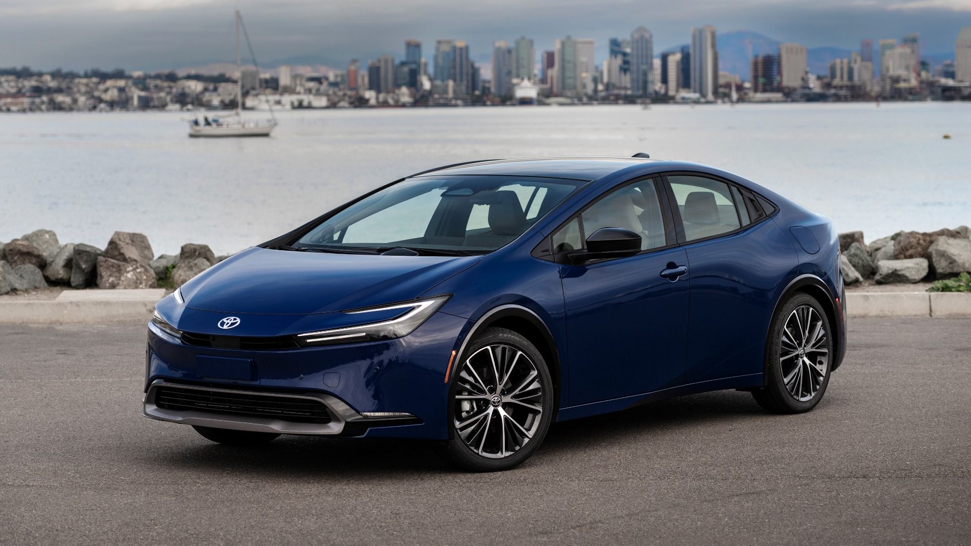 2025 Toyota Prius Exterior (1)
