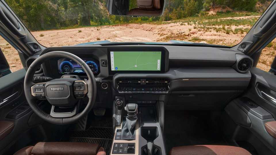 Toyota Land Cruiser Hybrid – photo 5