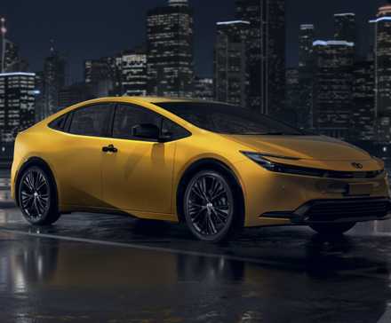 P Rius Prius LE vs. XLE: Which 2026 Toyota Prius Trim Offers The Best Value?