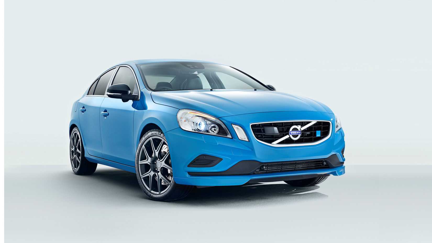 2014-2018 Volvo S60 Polestar Blue Front Angle