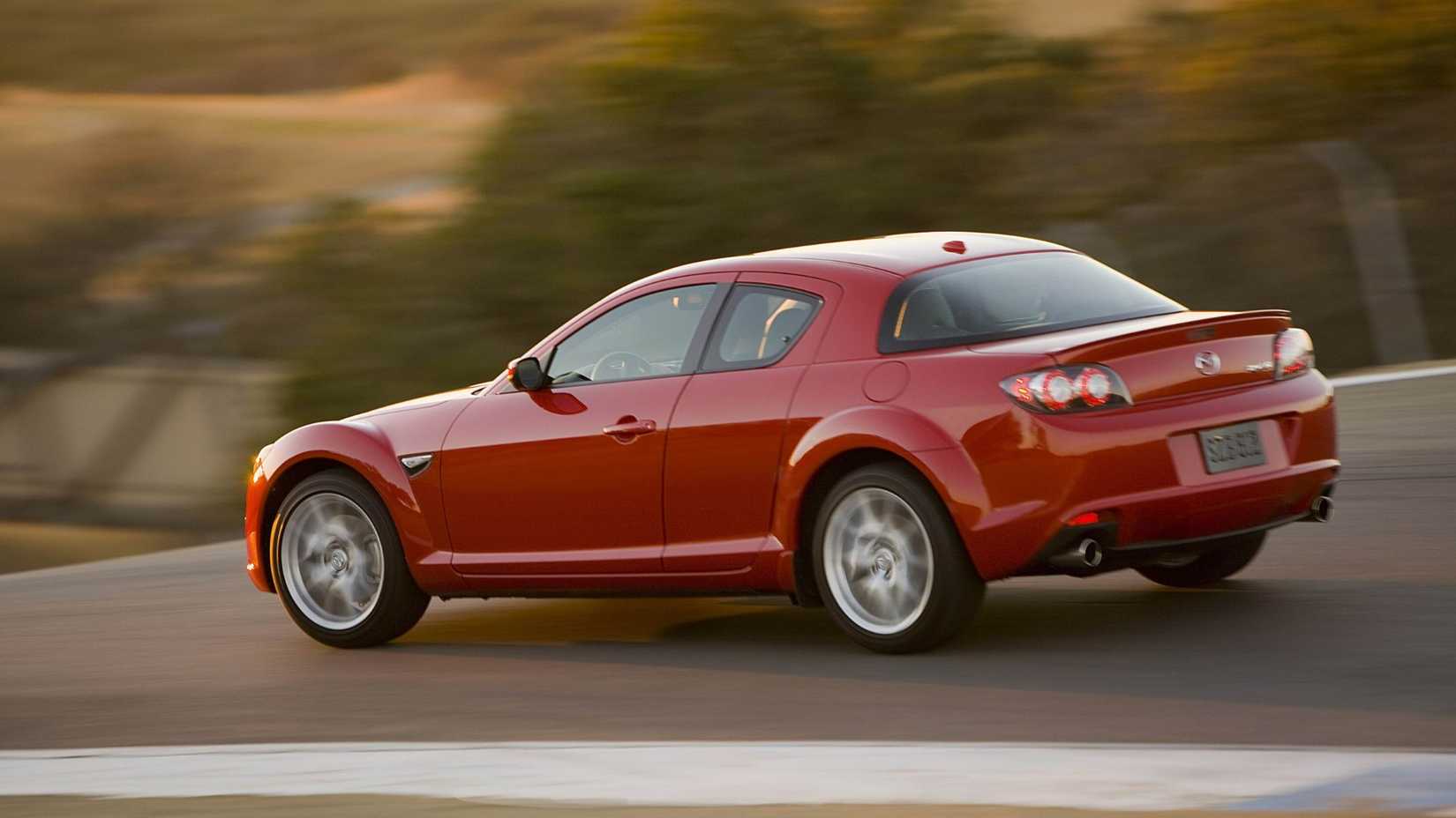 2010 Mazda RX-8 - rear 3/4 angle