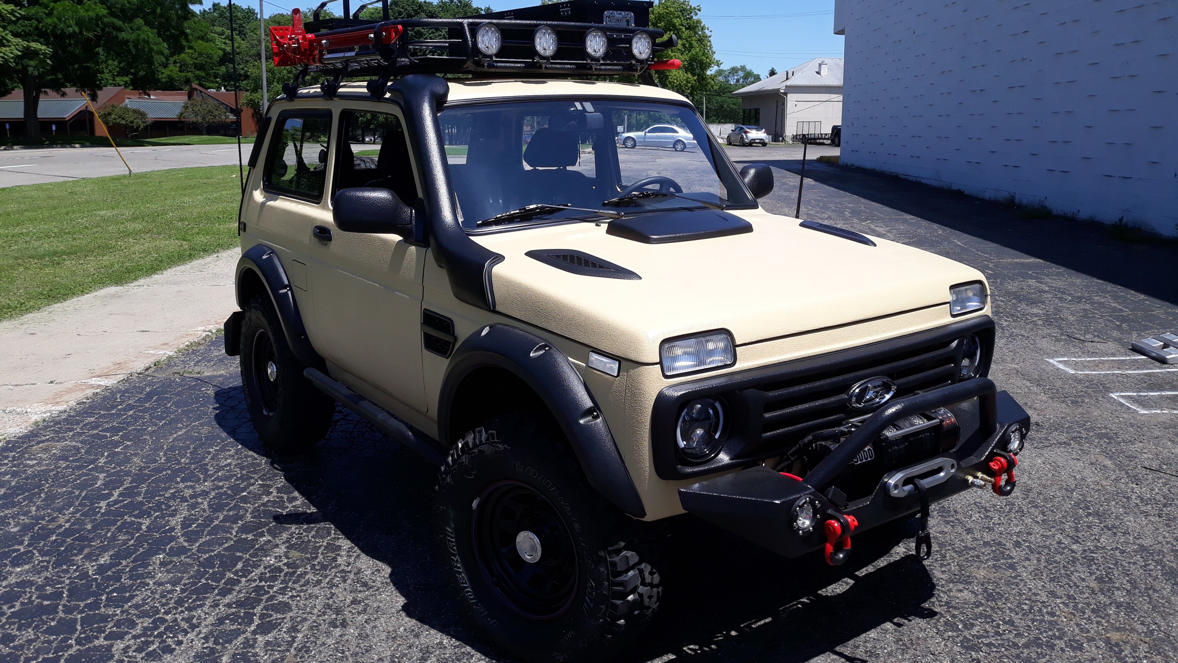 The Russians Built One Of The Best Off-Roaders Ever
