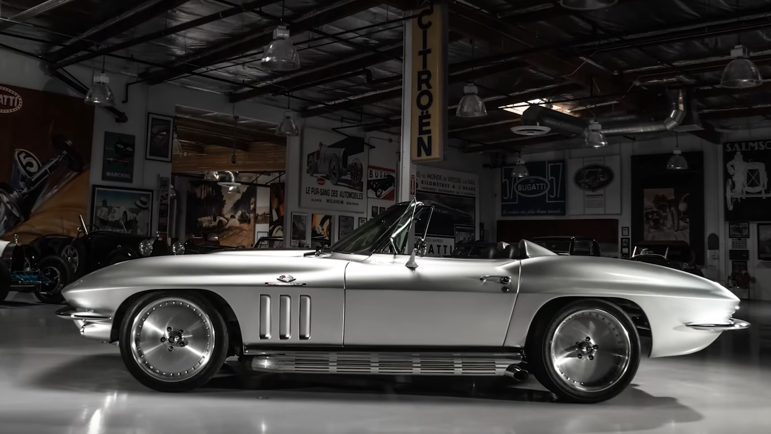 Joe Rogan's Car Collection Proves He Is A Card-Carrying Gearhead