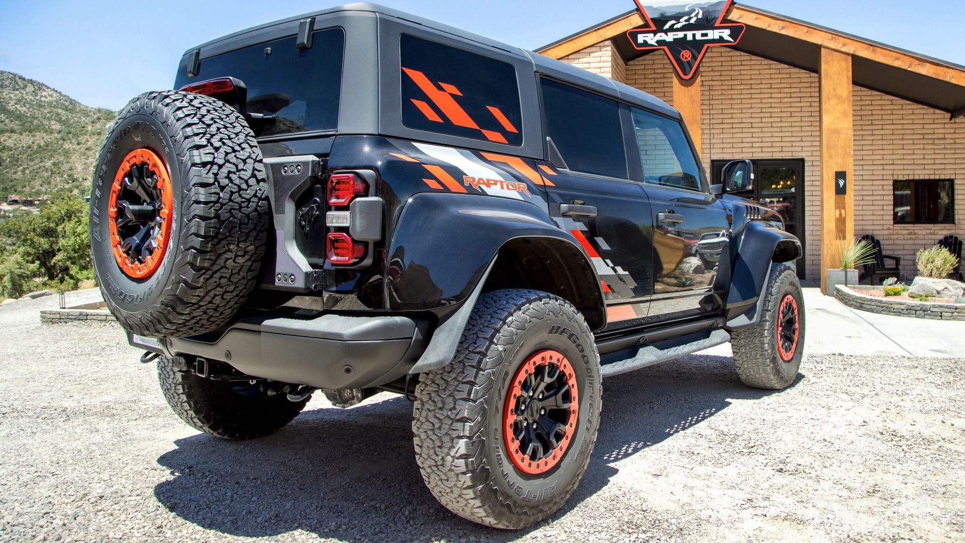 A Bronco Raptor Is Even Better When It Has A Godzilla Engine