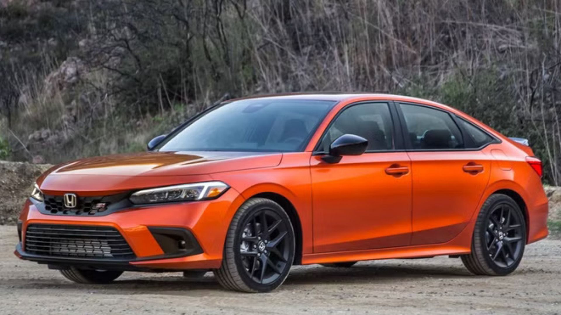 2023 Honda Civic Si Sedan Orange Front Angle