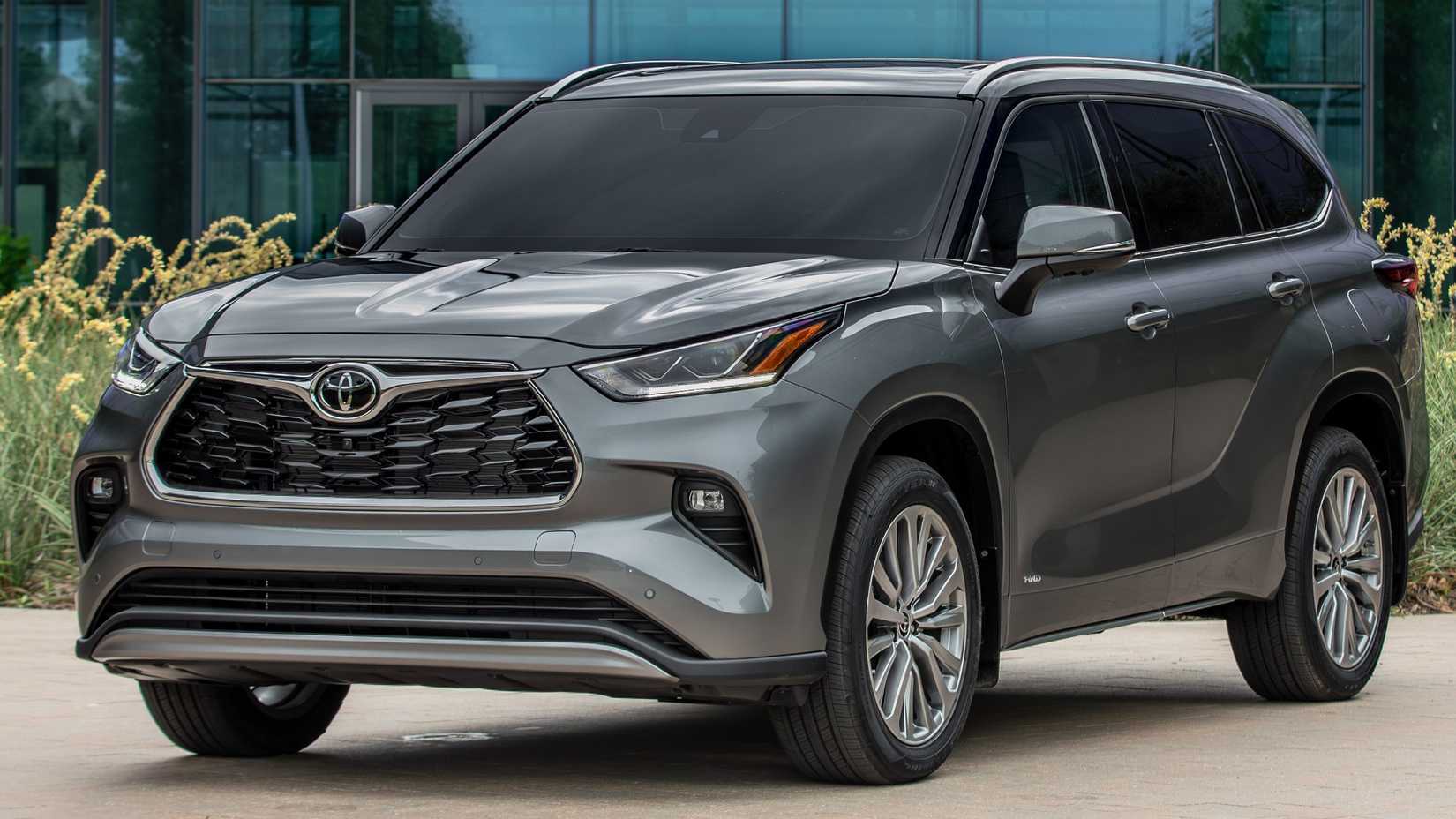 12 Best Hybrid SUVs For Towing In 2025