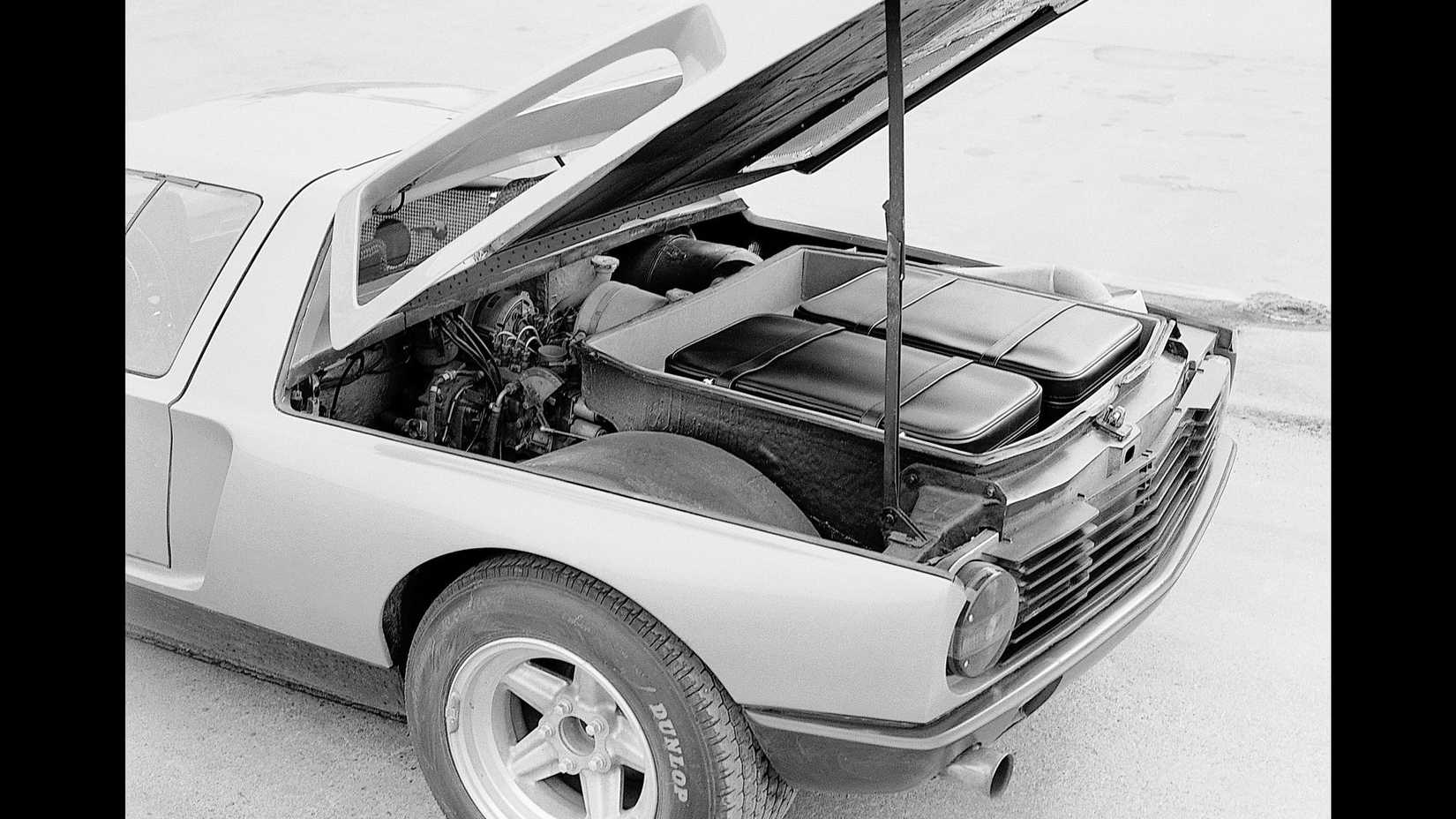 C111 Engine Mercedes-Benz C111 Concept Cars: Pioneering Innovations of the 1970s