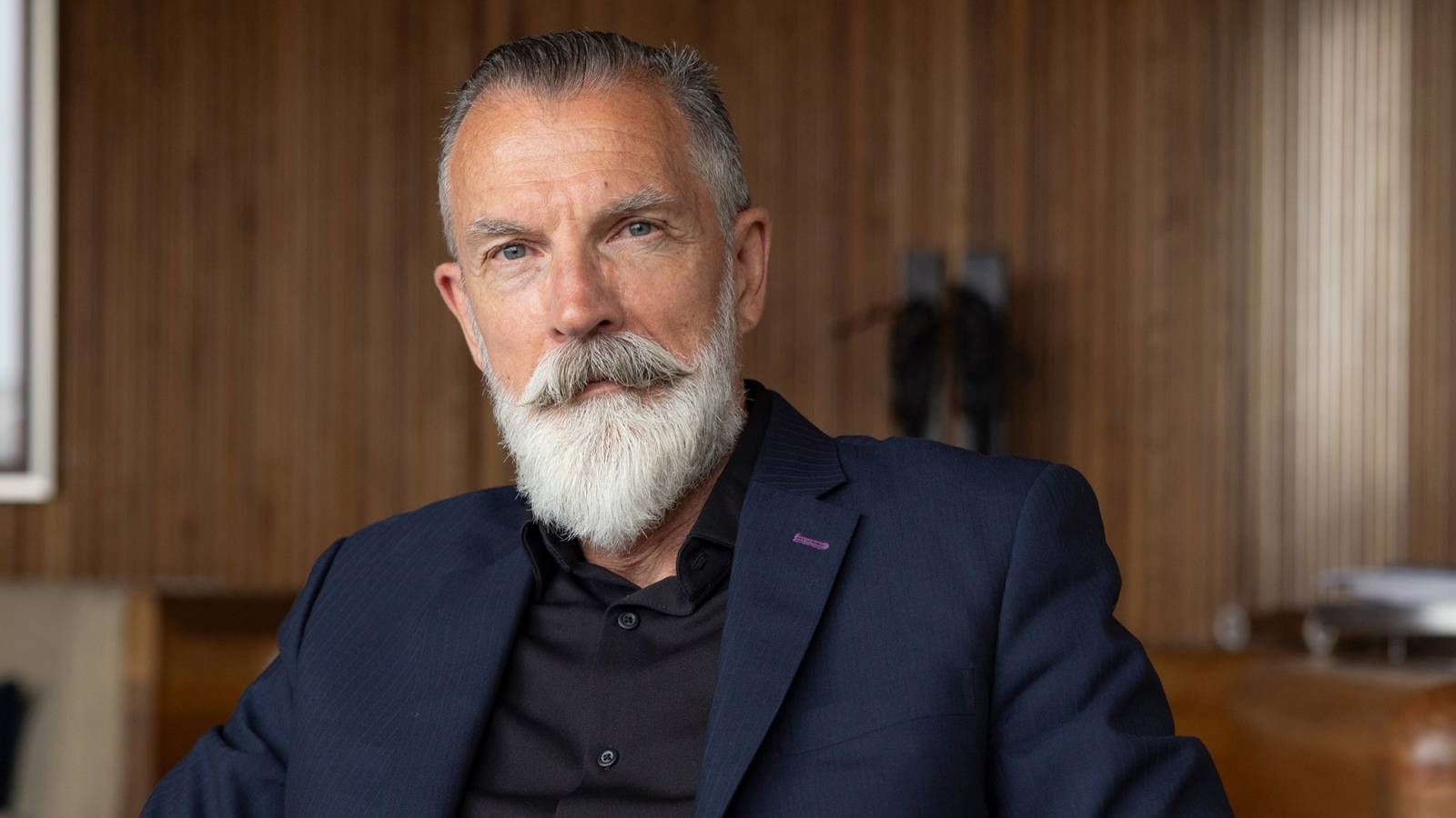 Design Chief Michael Simcoe Retires After 42 years With GM