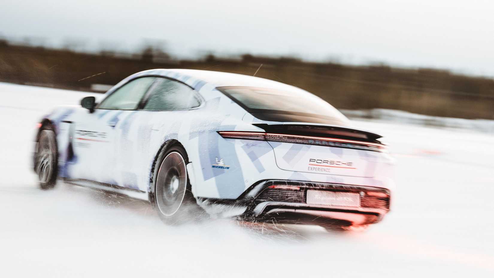 Porsche Taycan Drift Record (10)