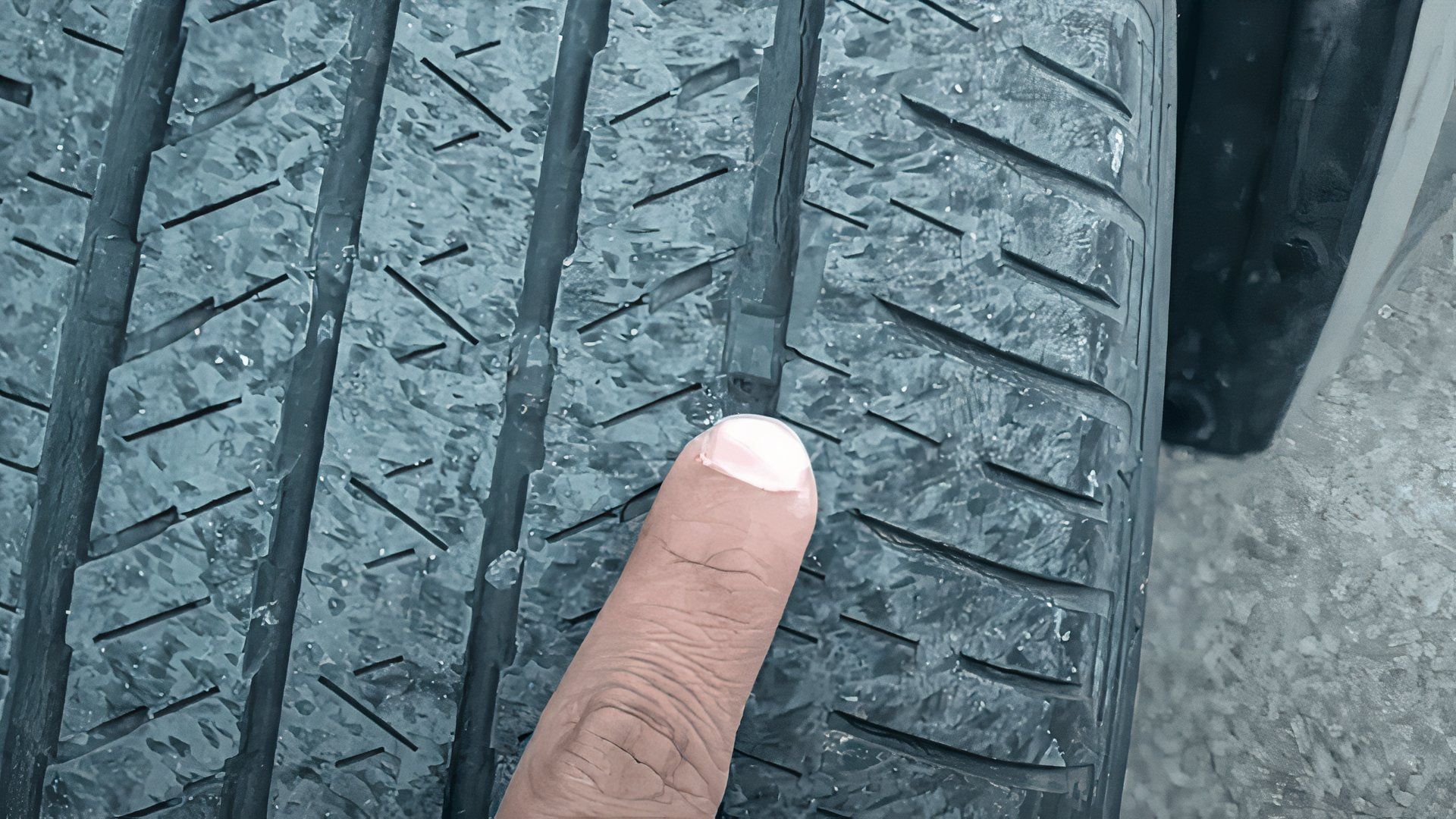 How To Check Tire Tread: 3 Simple Methods