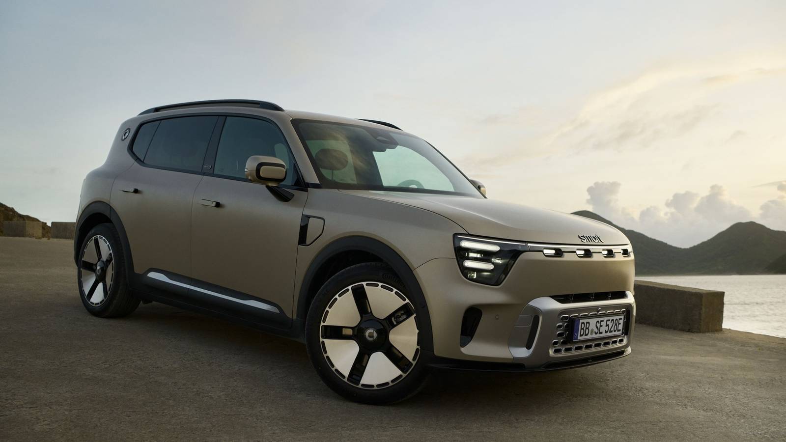 Smart's Boxy #5 EV Is Going Hybrid