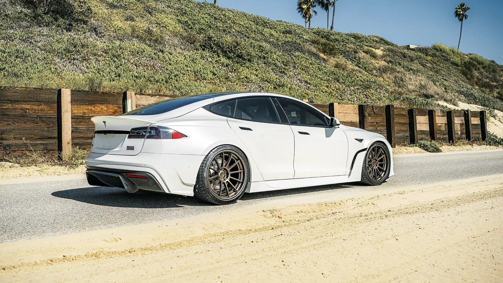 Joe Rogan's Car Collection Proves He Is A Card-Carrying Gearhead