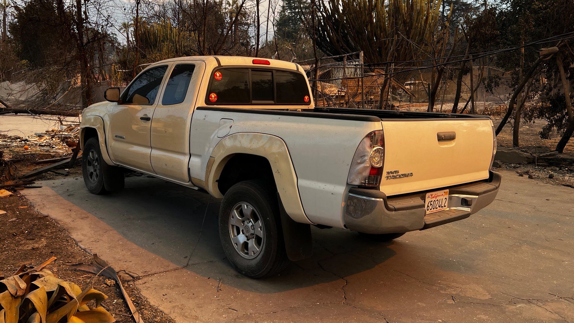 Toyota Tacoma Eaton Fire 4-1