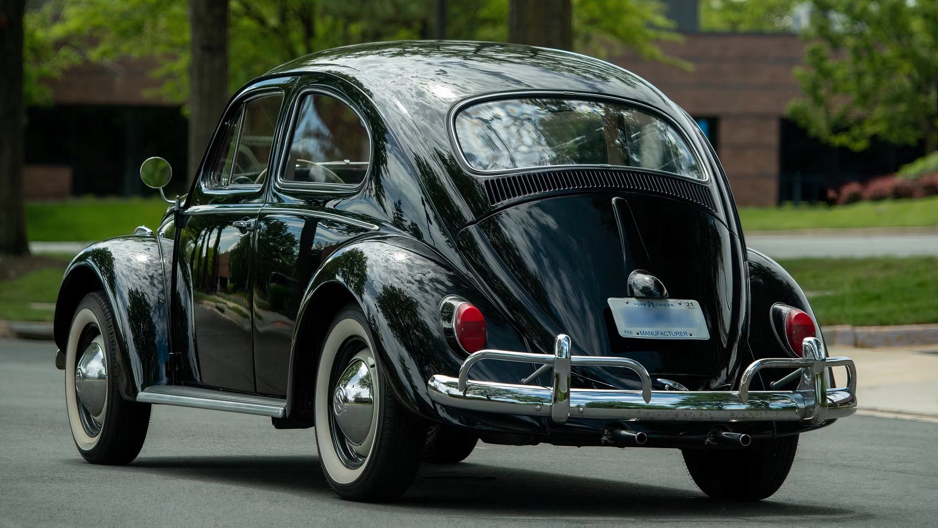 The Super Beetle: Volkswagen's Most Famous Hatchback That Wasn't A GTI
