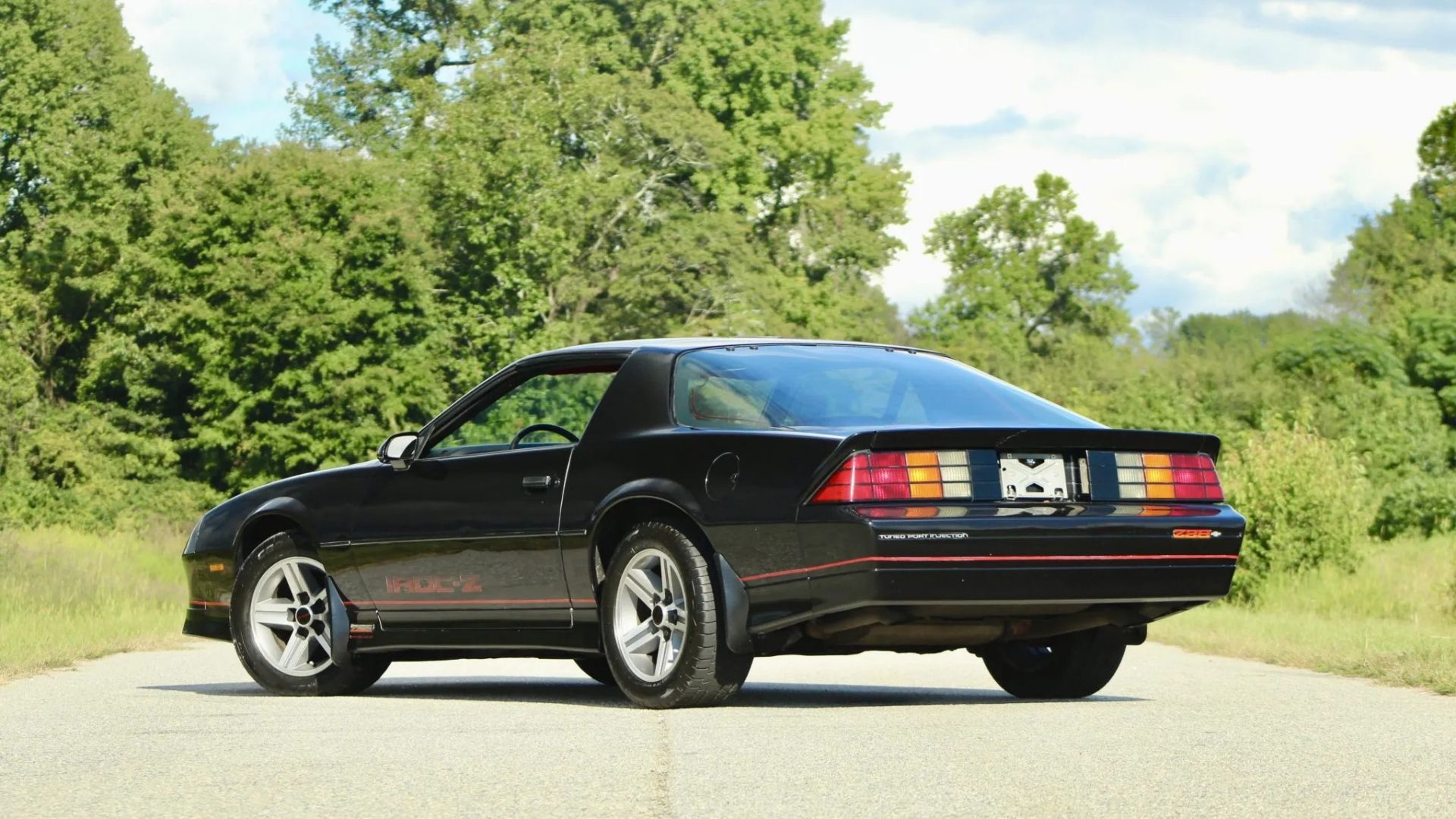 How The Chevrolet Camaro Made The Transition From Muscle Car To Sports Car