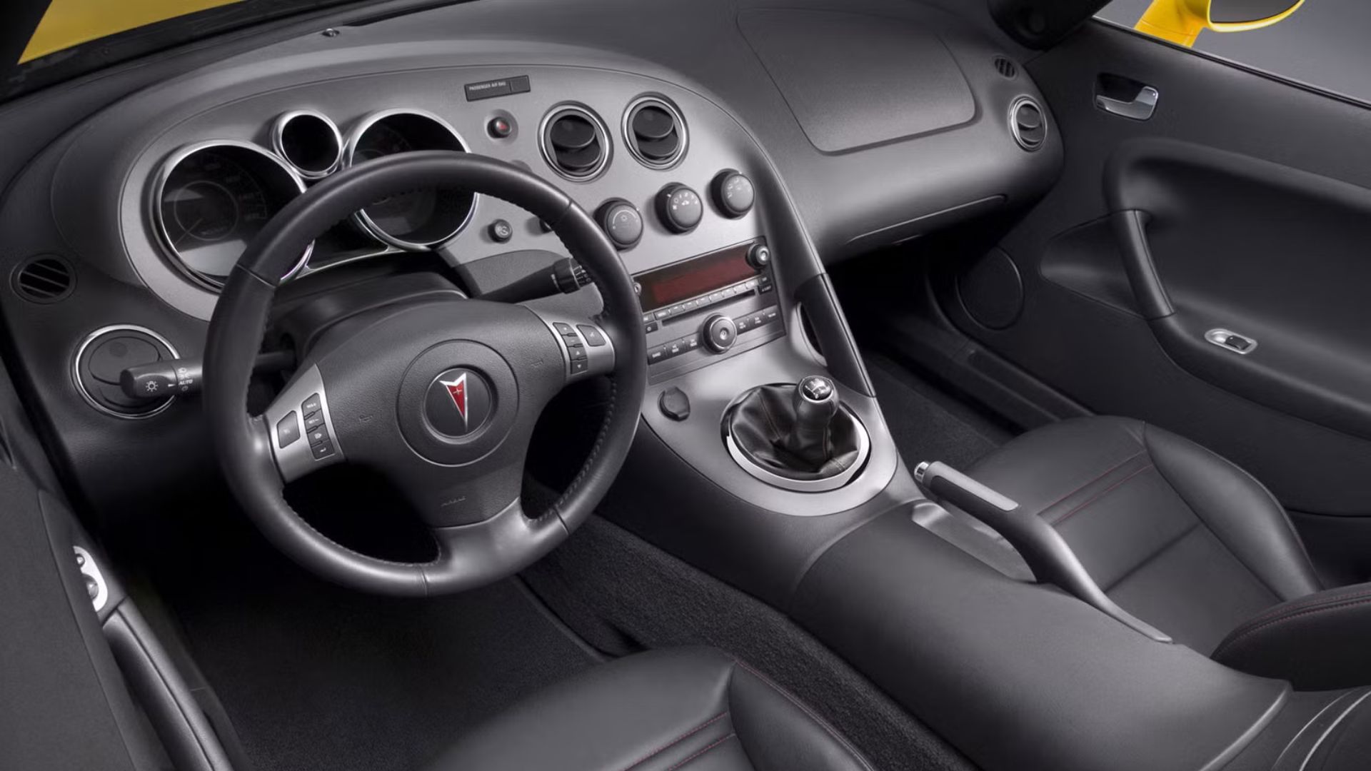 2009 Pontiac Solstice Coupe Interior Photos