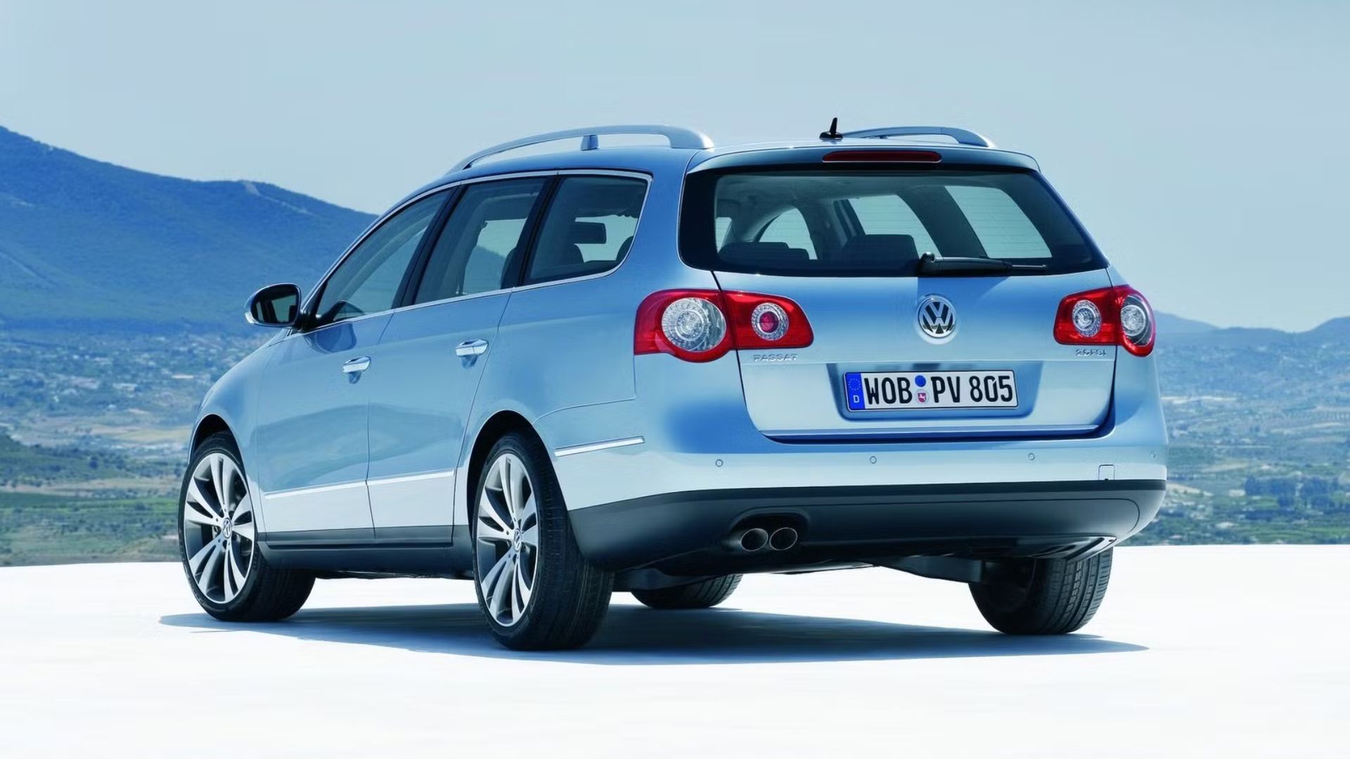 2008 Volkswagen Passat Exterior Photos
