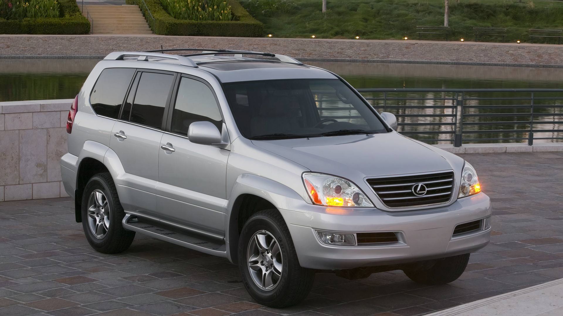 2008 Lexus GX Pricing, Photos & Specs