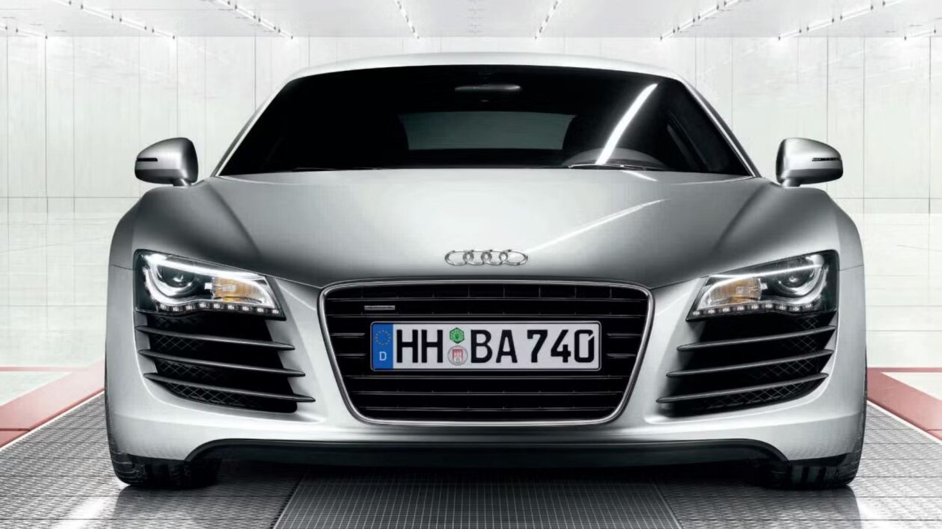 10 Cars with a V8 Engine for Only One Generation