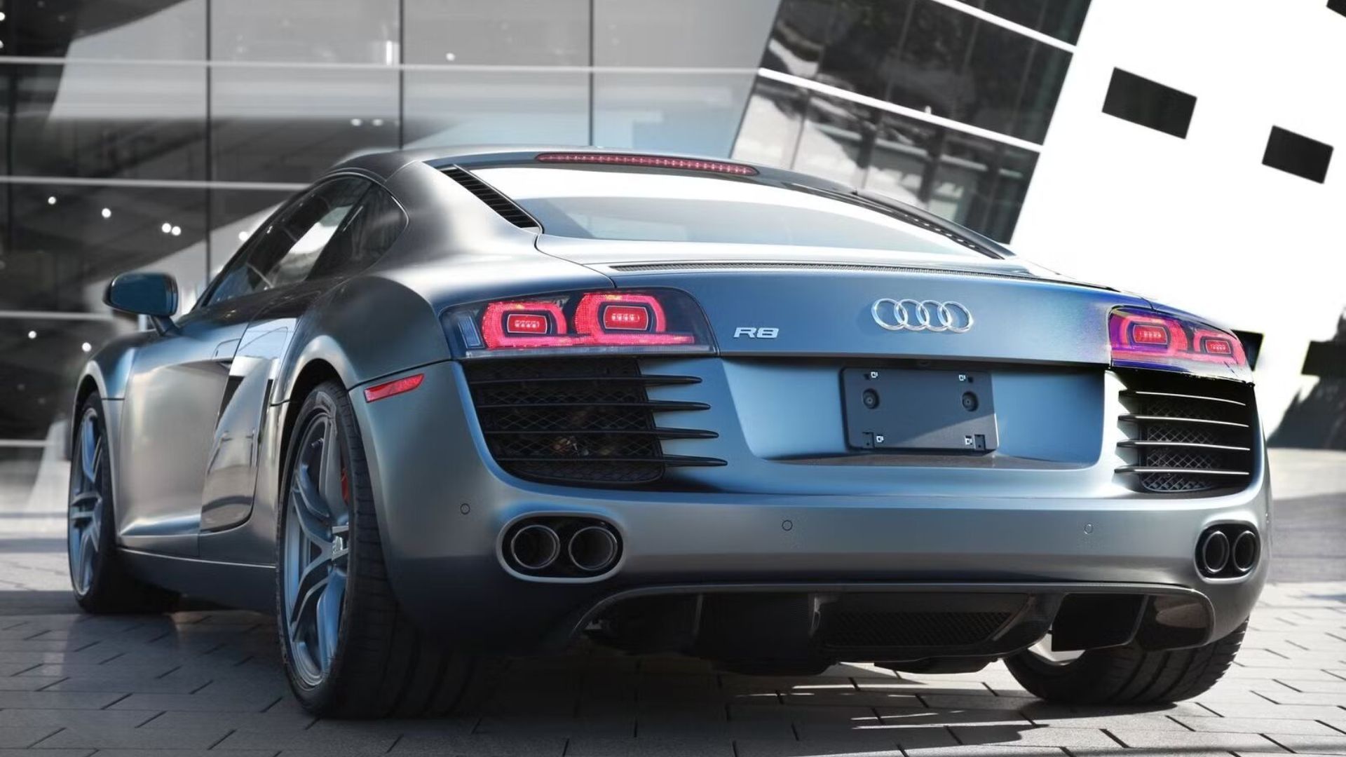 The First Car With LED Daytime Running Lights Is 20 Years Old