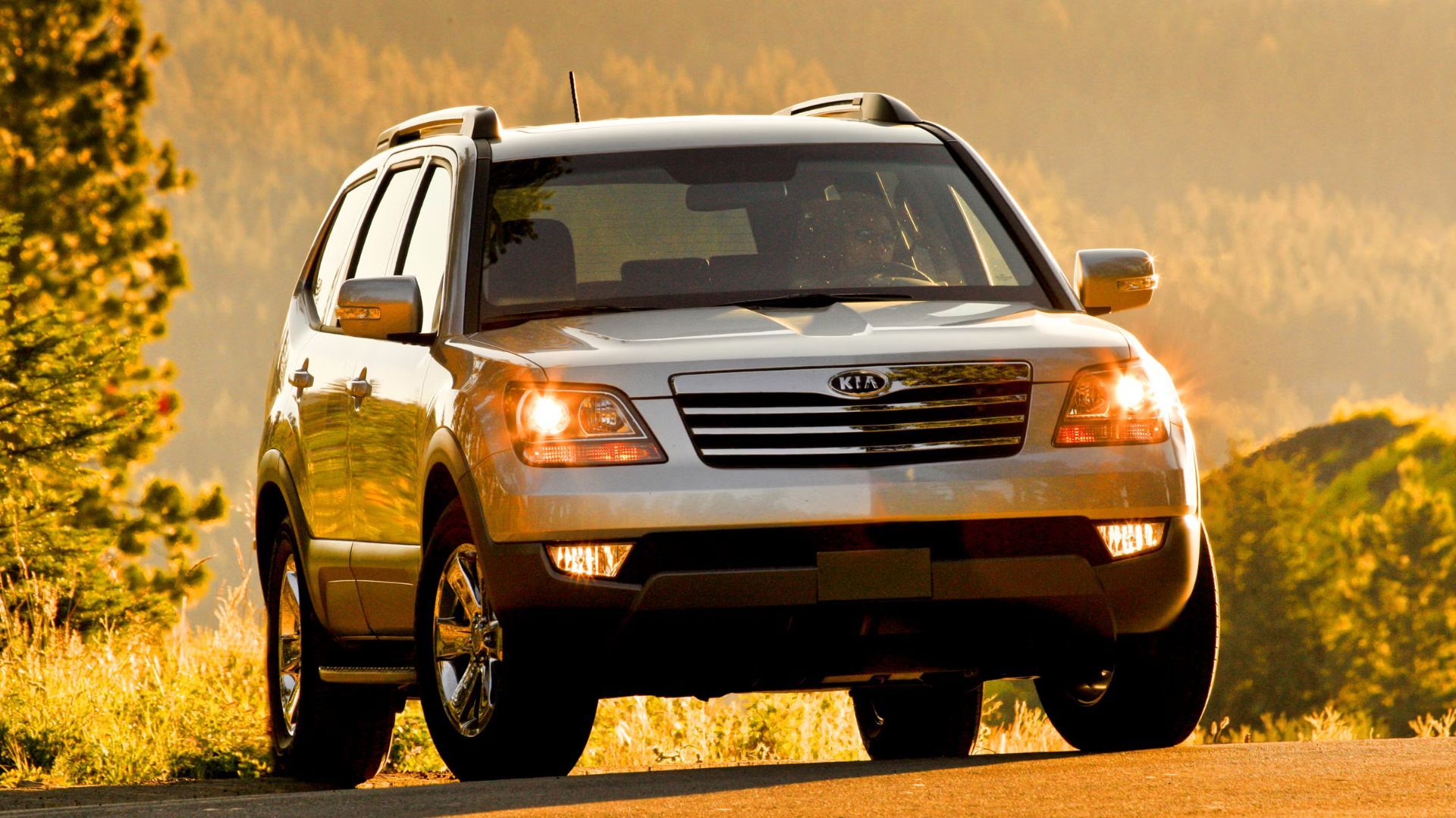 The Kia Borrego Is The Chevy Suburban Fighter You Forgot About, image size:1500x844