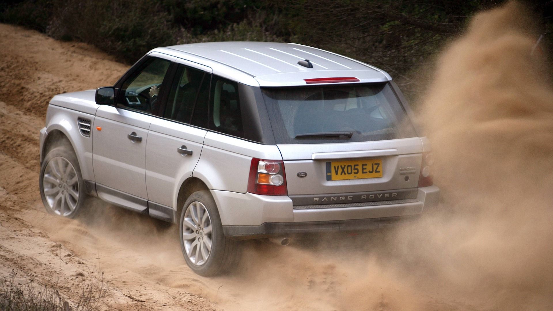 Range Rover Maintenance Cost: Myth vs. Truth