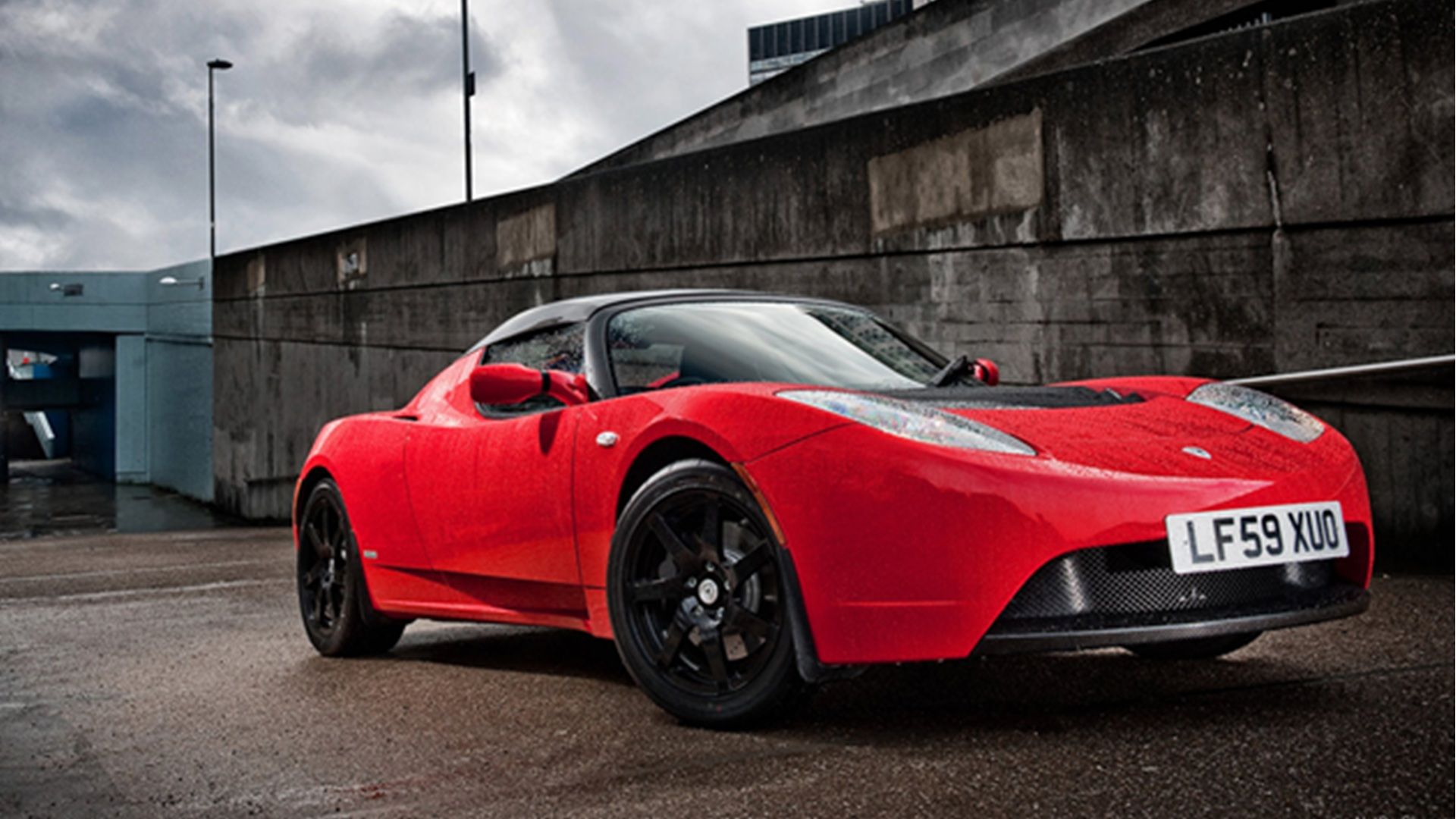 Why The Tesla Roadster Is A Guaranteed Future Classic