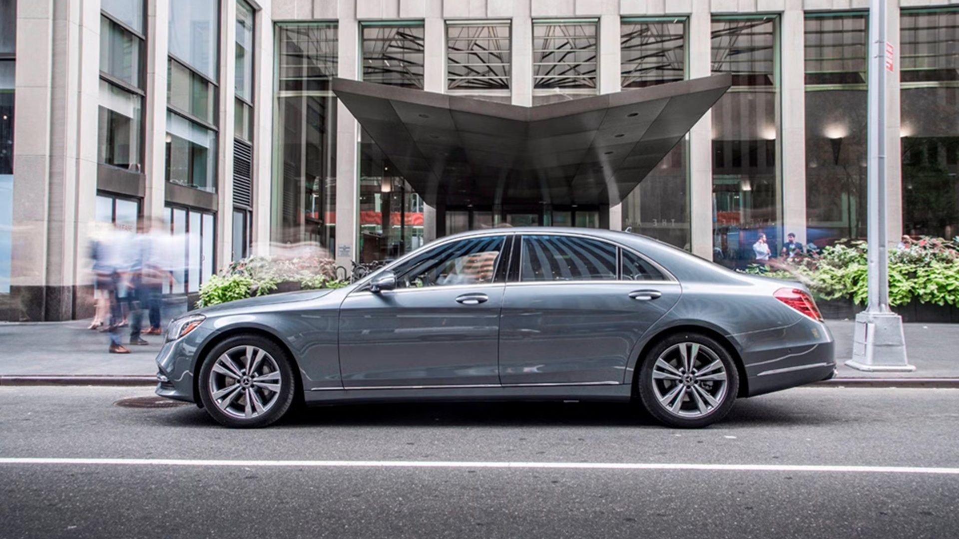 Kia's RWD Rival To The Mercedes-Benz S-Class