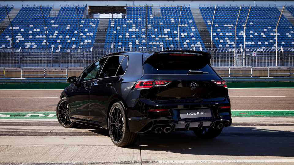 2025 Volkswagen Golf R Pricing, Photos & Specs