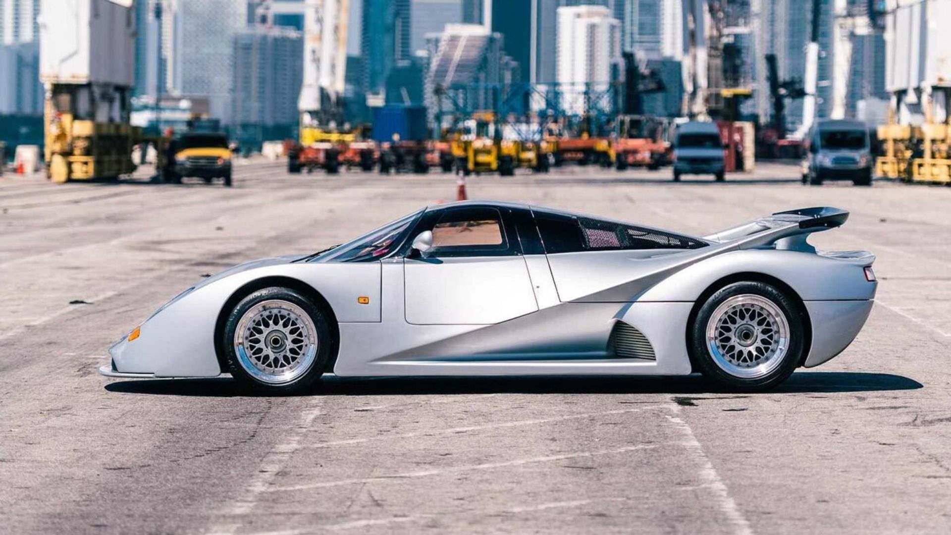 The One-Off 90s Hypercar That Never Proved Its Bugatti-Beating 268