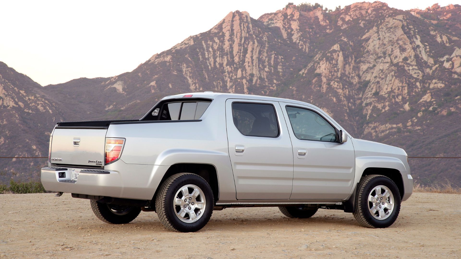 The Honda Ridgeline Is The Most Underrated Pickup Available Today
