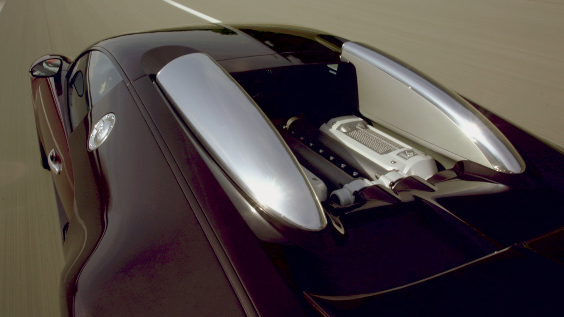 2005 Bugatti Veyron 8.0L Quad-Turbo W16 Motor Reastro Angular Vista