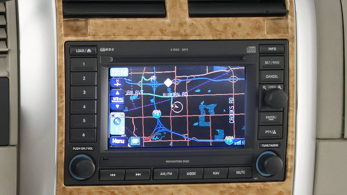 2009 Chrysler Aspen Interior Photos