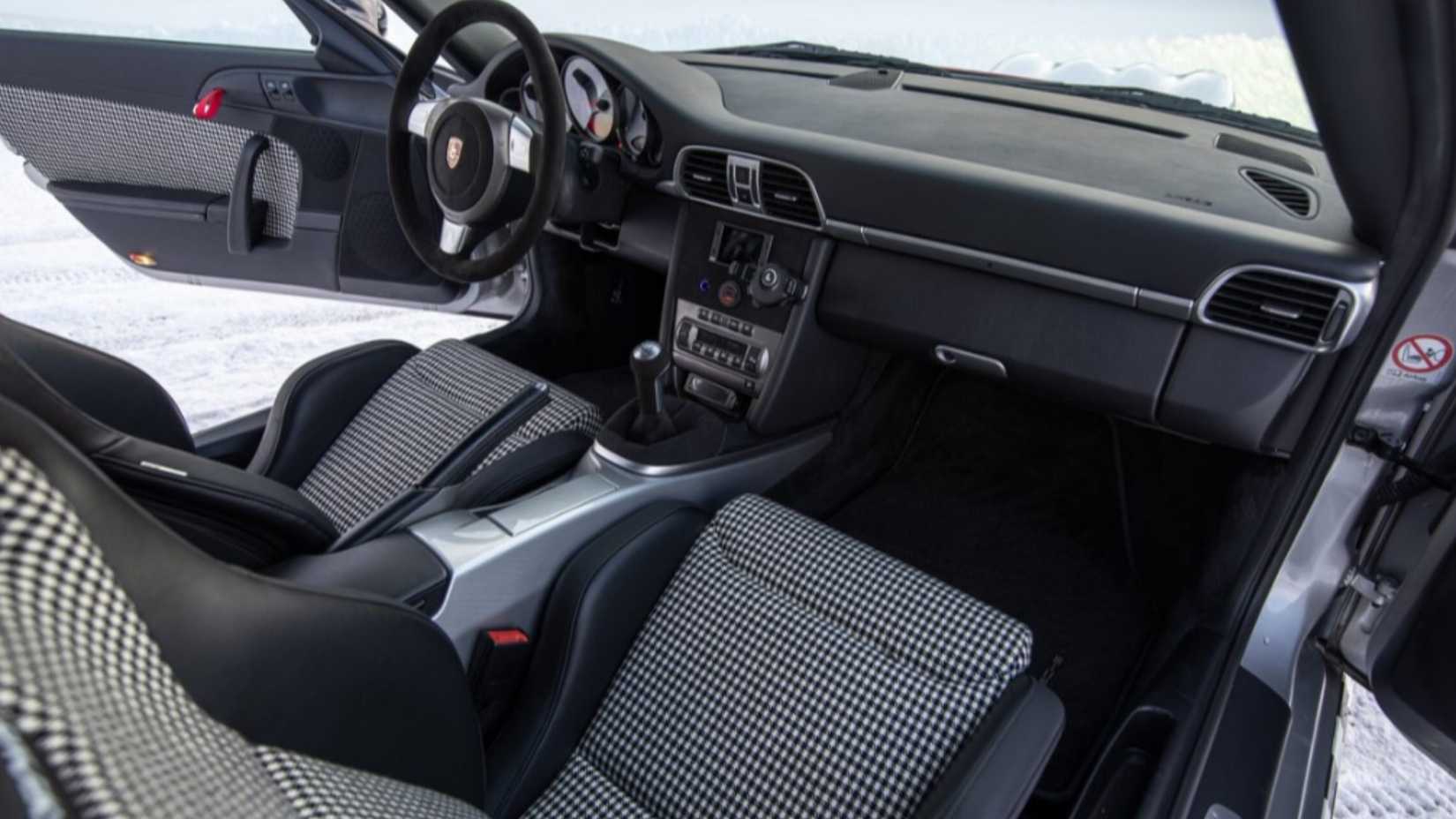 Kalmar Expands Their Custom Safari 911 Range To The 997