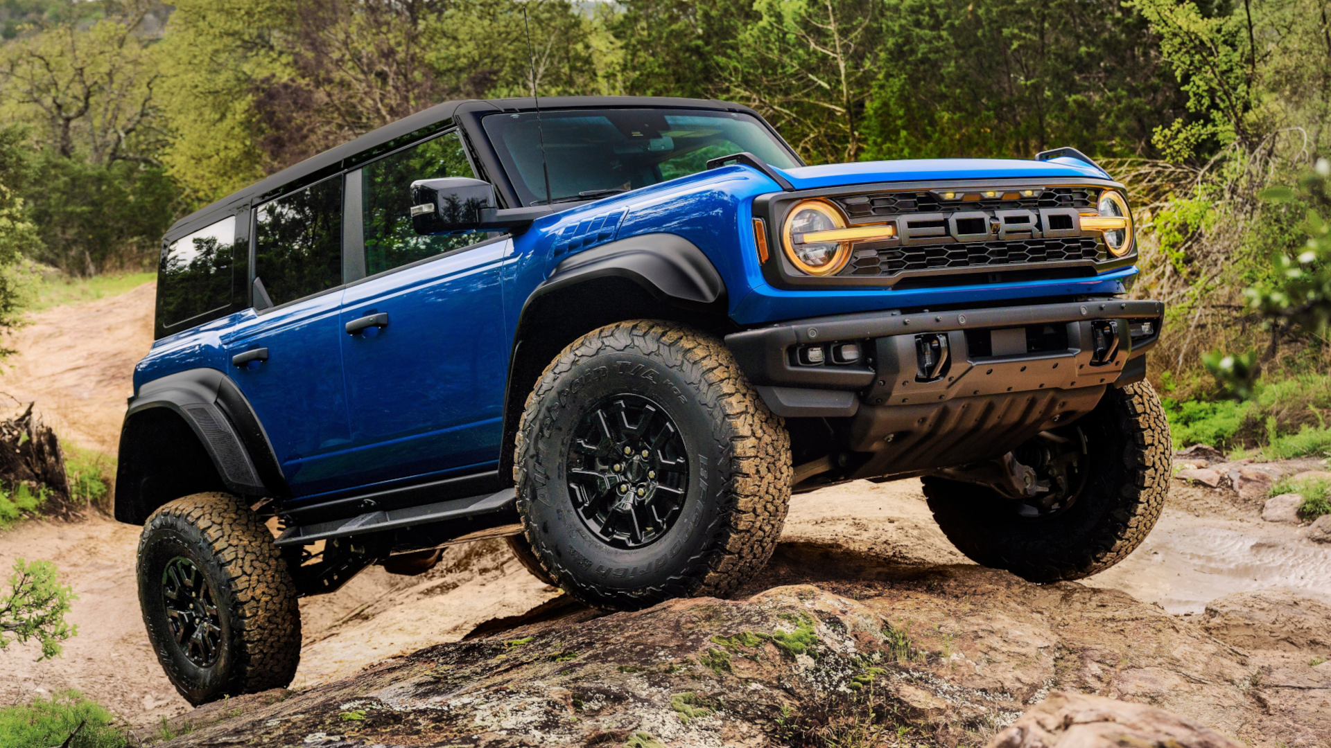 ford bronco raptor front side