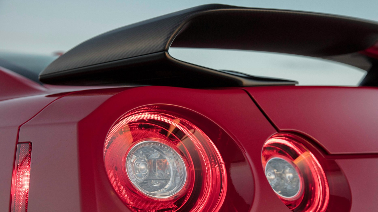 Static R35 R35 GT-R vs R34 Skyline: Why the R35 Will Never Match R34's Value