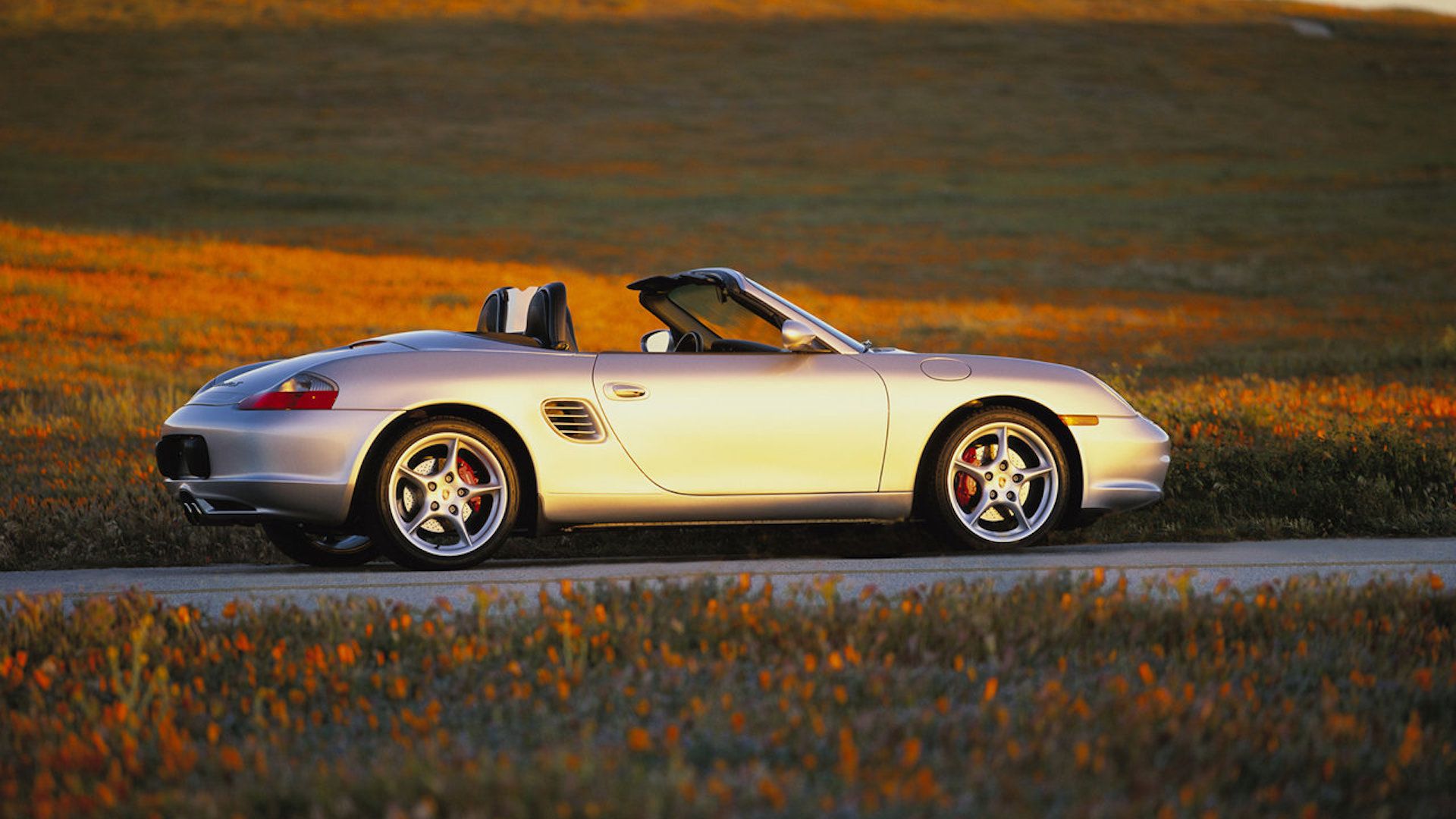 Low-Mileage First-Gen Porsche Boxsters Are Selling For New Mazda Miata ...