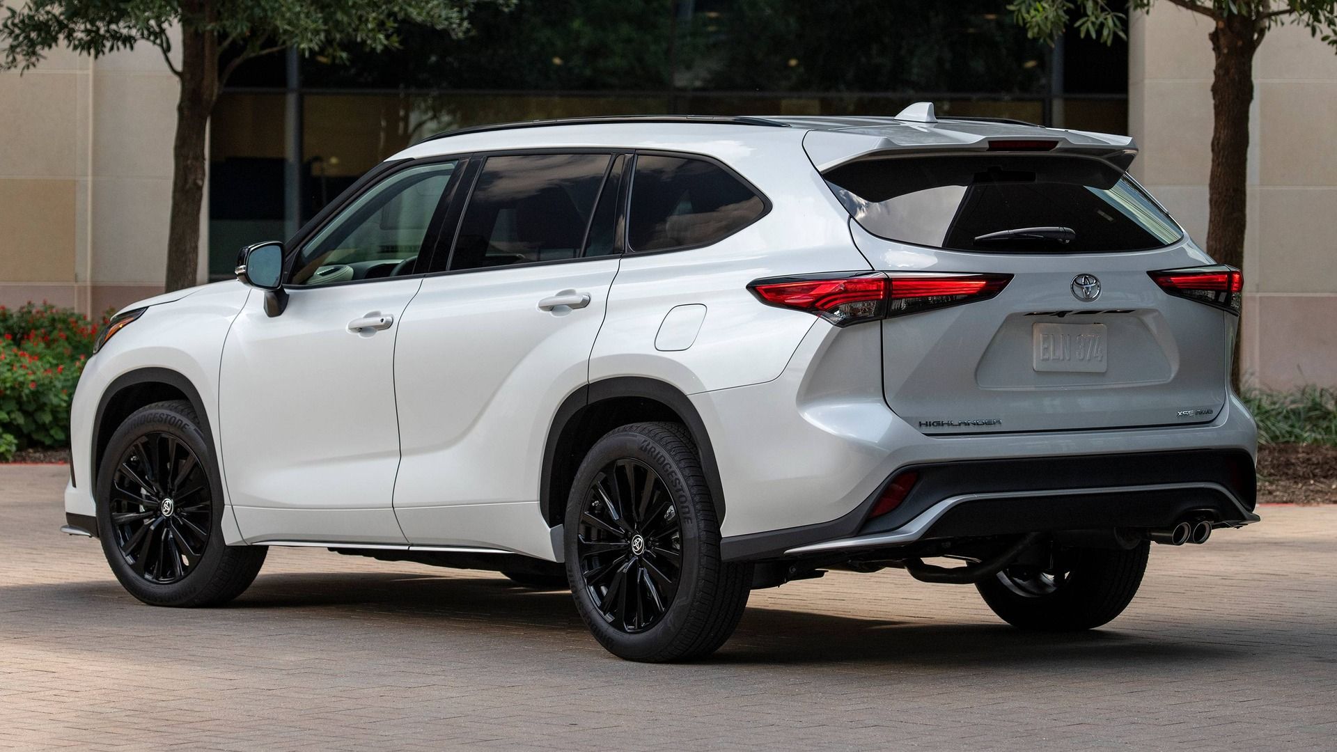 2025 Toyota Highlander Pricing, Photos & Specs