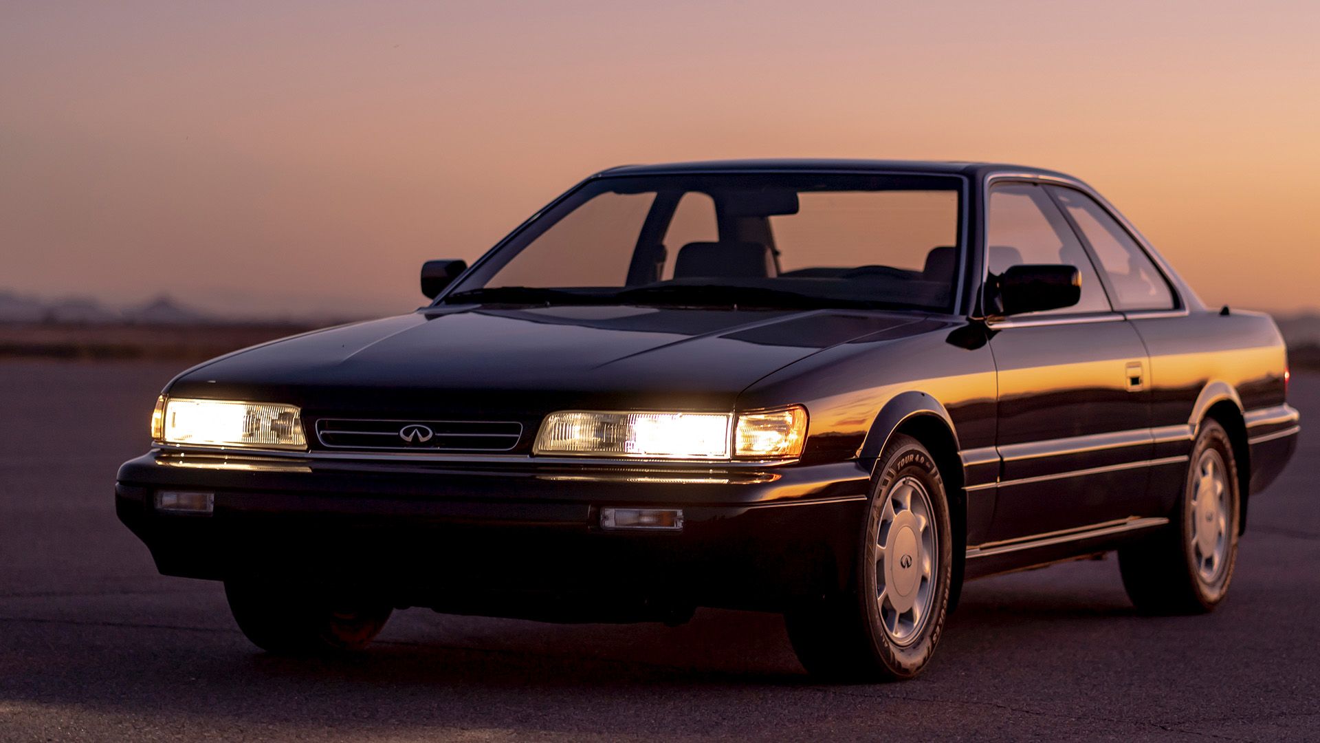 1990 Infiniti M30