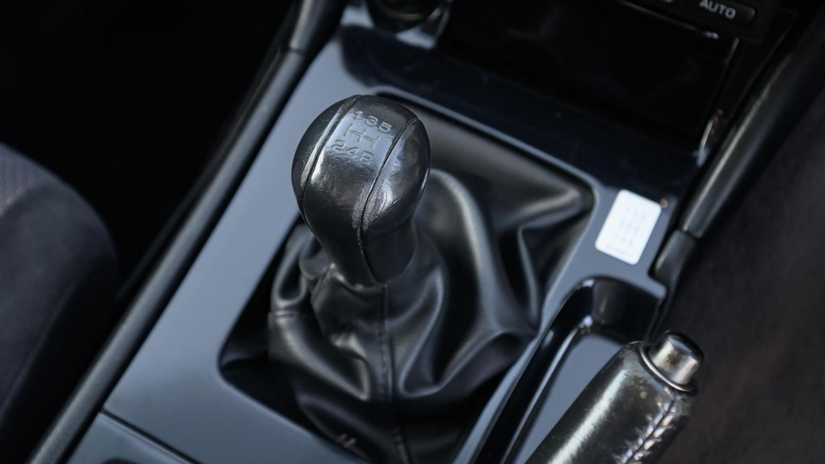1998 nissan stagea 260rs autech version gearstick