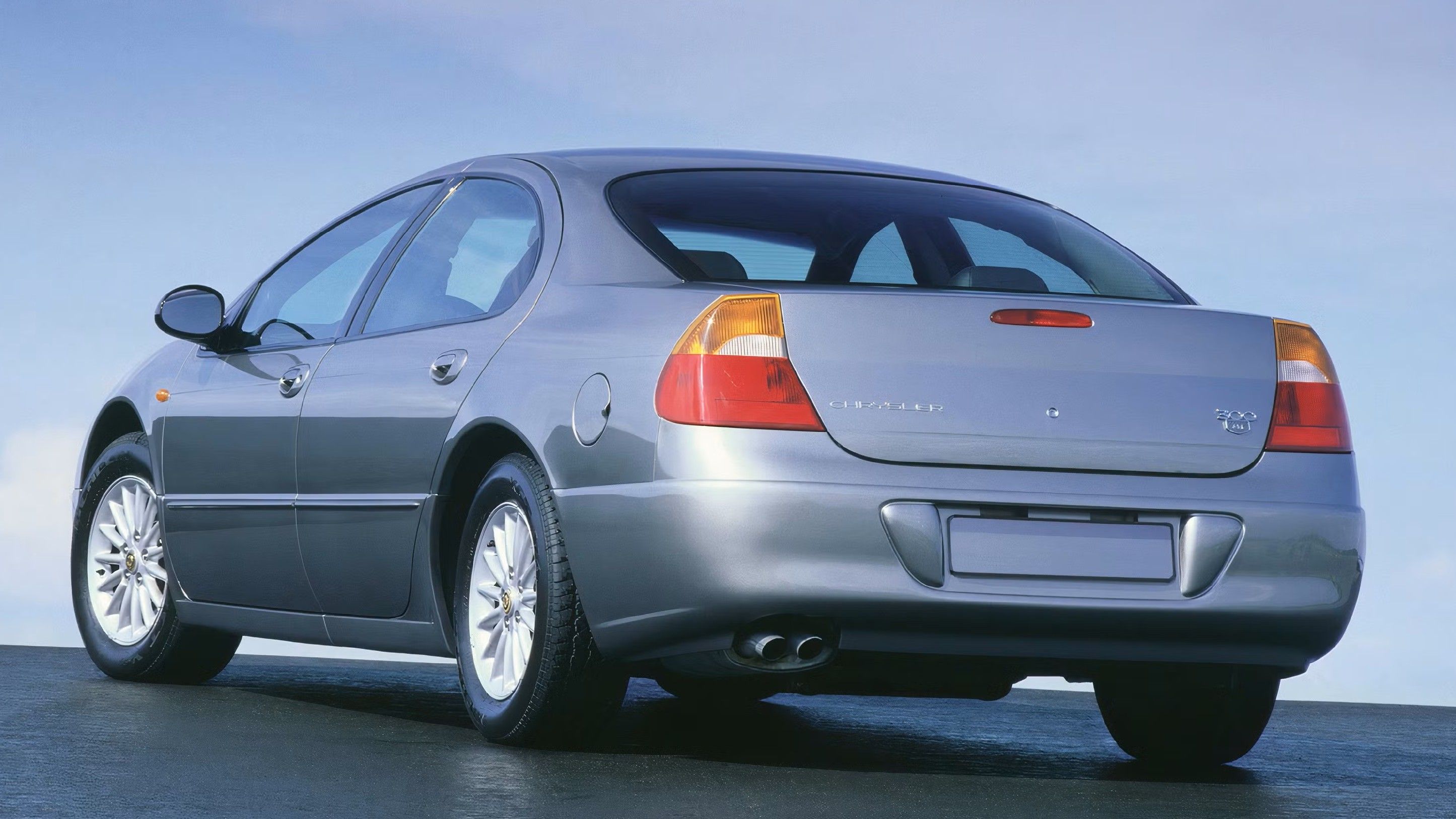 The Poor Man's Bentley: History Of The Chrysler 300