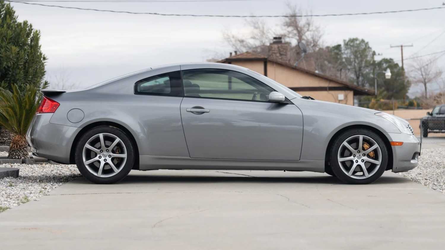 G35 Rear 2003 G35 vs. G37: Japanese Sports Coupes Compared