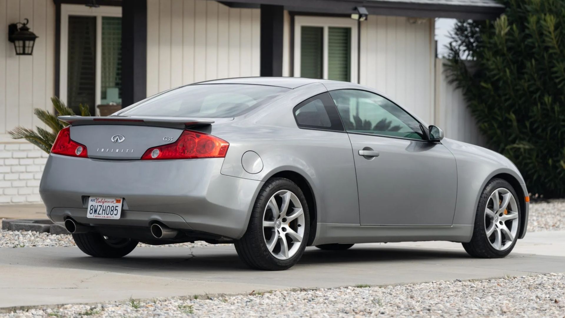 G35 vs. G37: Japanese Sports Coupes Compared