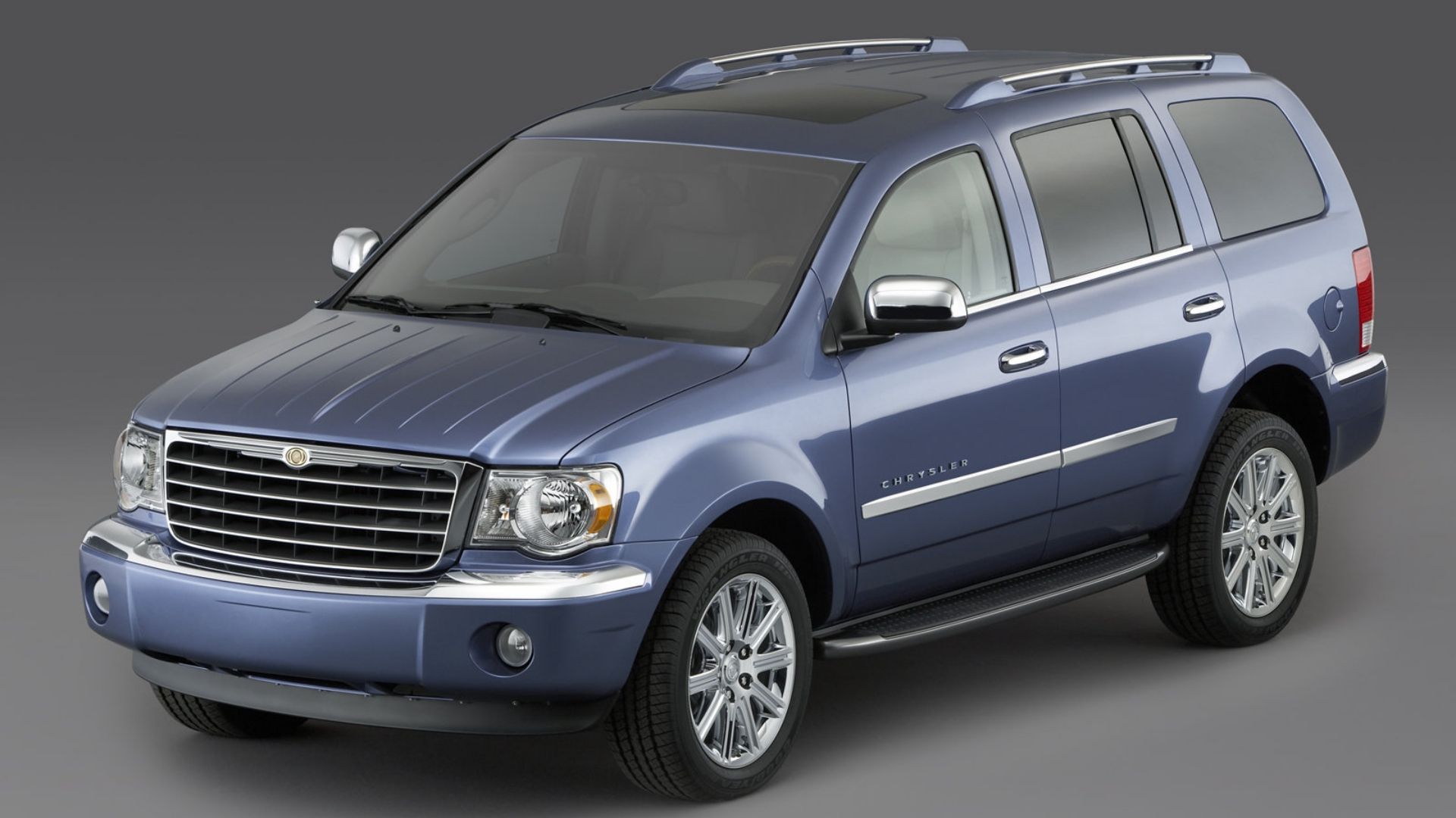 Chrysler Killed The Aspen SUV After Just Two Model Years
